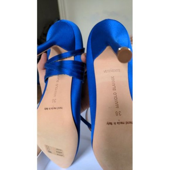 Manolo Blanhik X Vetements limited edition wrap Satin Pumps - Picture 5 of 7
